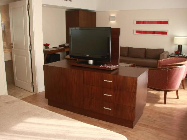 Grand King Hotel : photo 4 de la chambre suite junior