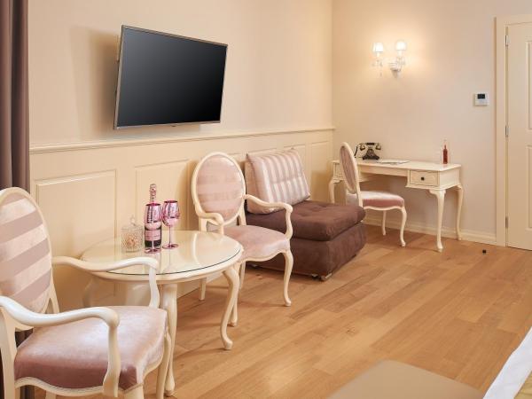 Piazza Heritage Hotel : photo 8 de la chambre chambre double ou lits jumeaux supérieure avec vue sur ville