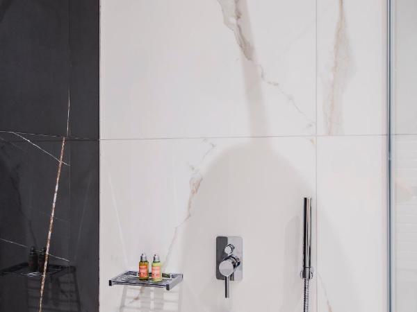 Pod Zidom Rooms : photo 10 de la chambre chambre double deluxe avec balcon