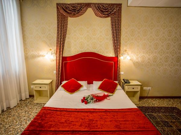 Residenza La Campana : photo 4 de la chambre chambre triple supérieure