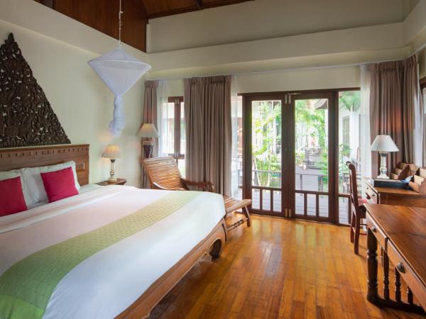 Royal Lanta Resort & Spa : photo 2 de la chambre chambre double supérieure dans villa - vue sur jardin