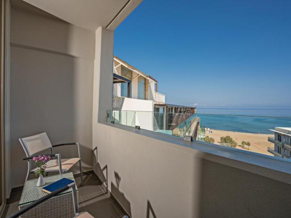 Kriti Beach Hotel : photo 9 de la chambre chambre double - vue sur mer