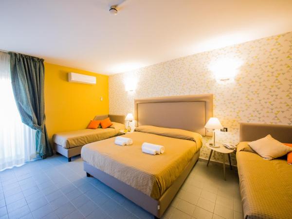 Albergo Athenaeum : photo 8 de la chambre chambre triple