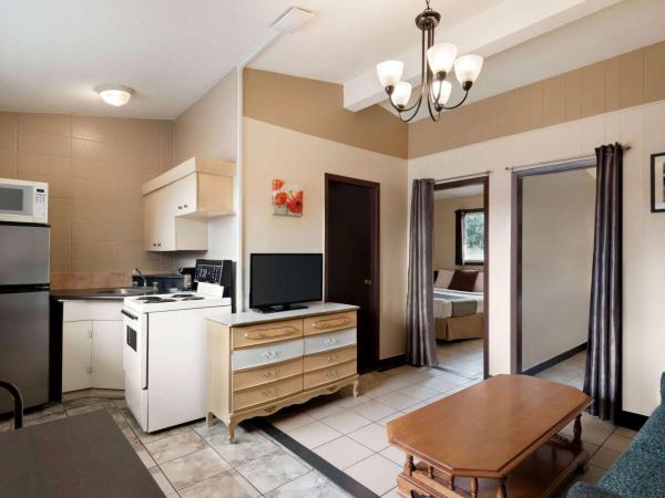 Thriftlodge Edmonton : photo 3 de la chambre suite studio avec 2 lits queen-size - non-fumeurs