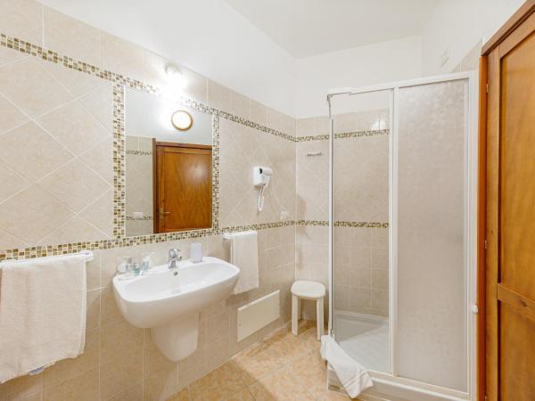 Hotel Villa Piras : photo 4 de la chambre chambre double ou lits jumeaux Économique