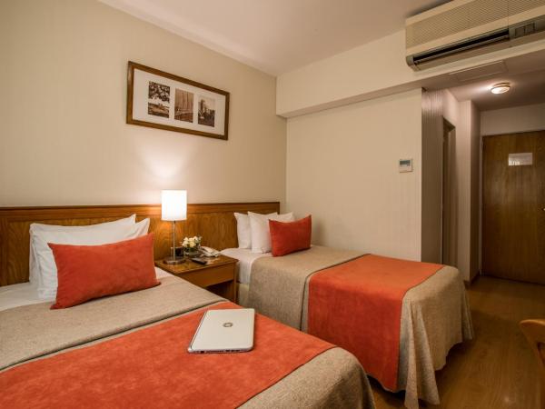 Hotel Solans Carlton : photo 2 de la chambre chambre lits jumeaux