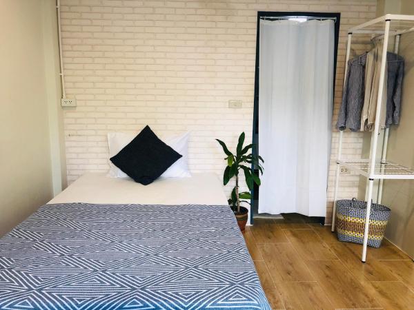 Number 4 Old Town : photo 2 de la chambre chambre simple avec salle de bains privative