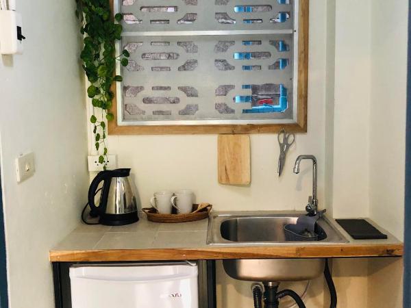 Number 4 Old Town : photo 1 de la chambre chambre simple avec salle de bains privative