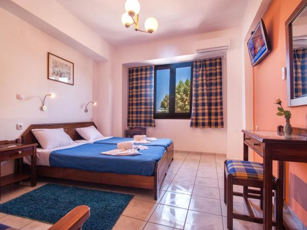 Poco Loco Bed & Breakfast : photo 1 de la chambre  city room view 