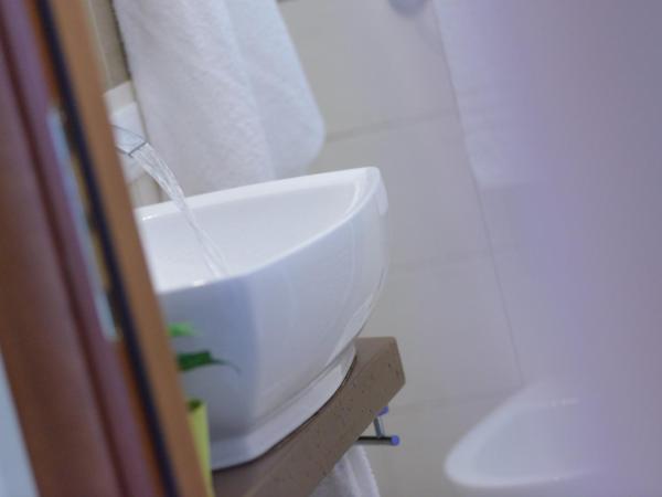 Hotel Nuova Medusa Rimini : photo 4 de la chambre chambre triple