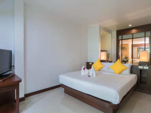 The Briza Beach Resort, Khao Lak SHA Extra Plus : photo 4 de la chambre hébergement de luxe avec jardin et terrasse