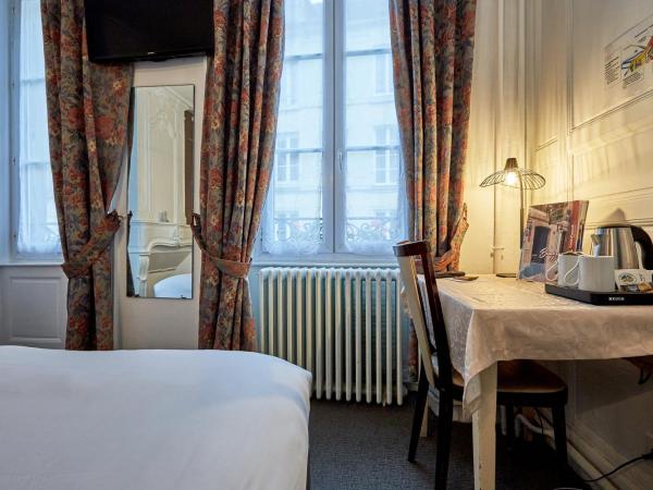 Hotel Saint Etienne : photo 3 de la chambre grande chambre double ou lits jumeaux