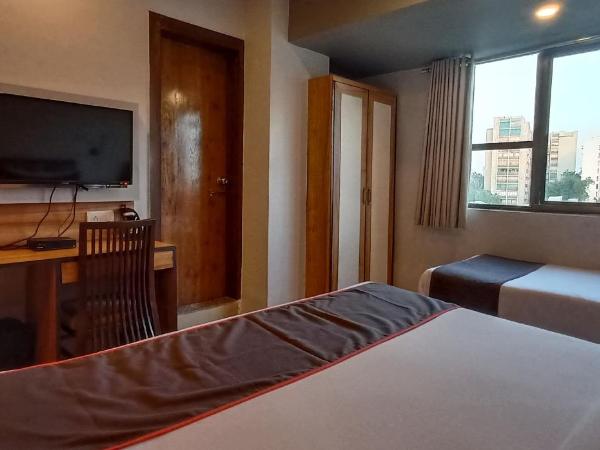 Hotel Maan Residency : photo 4 de la chambre chambre double supérieure