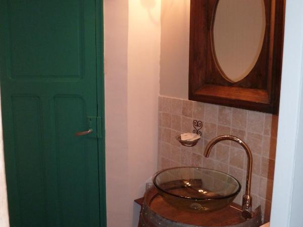 Château le Bouïs : photo 4 de la chambre chambre triple classique