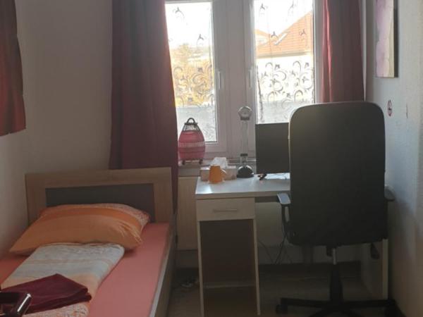 Gasthaus Pavillon : photo 4 de la chambre chambre simple avec salle de bains commune