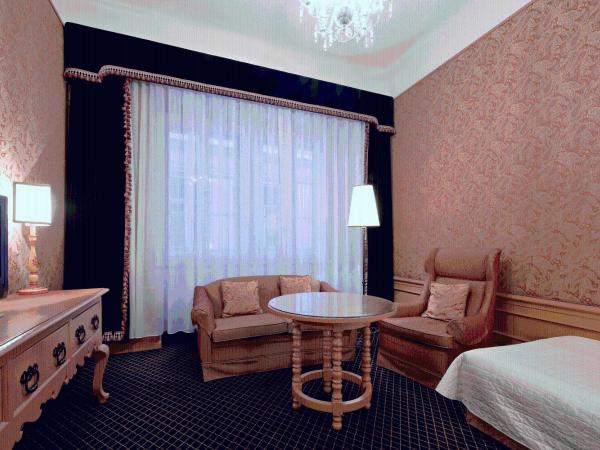 Hotel König von Ungarn : photo 4 de la chambre chambre simple
