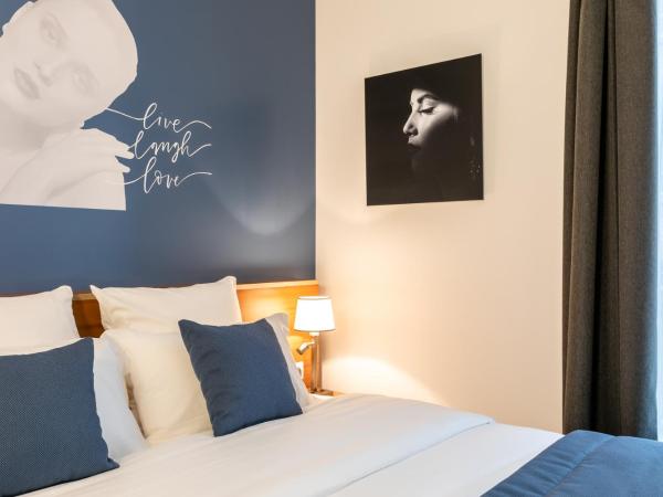 Villa Eiffel Mademoiselle : photo 3 de la chambre chambre double ou lits jumeaux supérieure