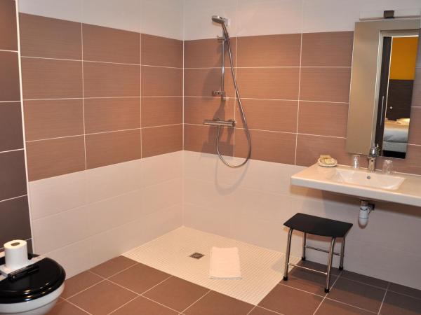 Logis Hôtel A la Bonne Auberge : photo 5 de la chambre chambre double supérieure