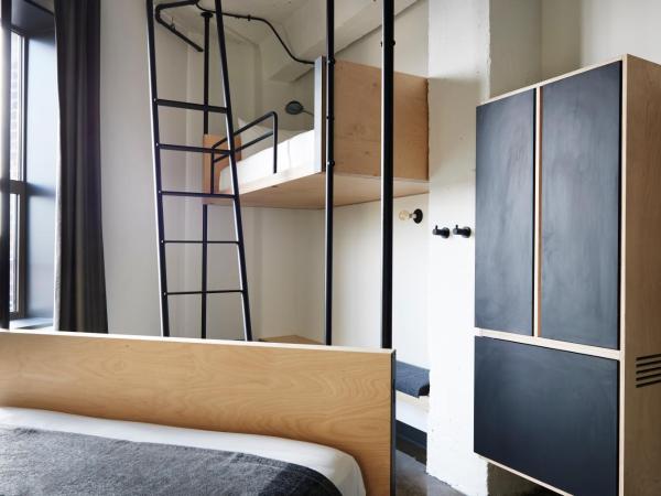 The Robey, Chicago, a Member of Design Hotels : photo 1 de la chambre loft avec lit queen-size et lits jumeaux