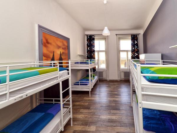 Onefam Home : photo 4 de la chambre lit dans dortoir mixte de 6 lits