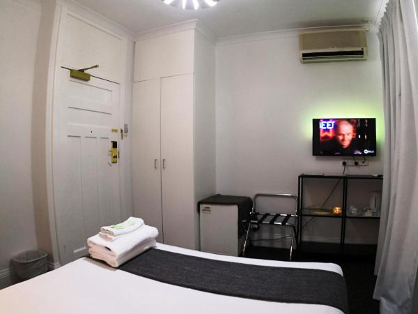 Criterion Hotel Perth : photo 6 de la chambre chambre standard lit queen-size