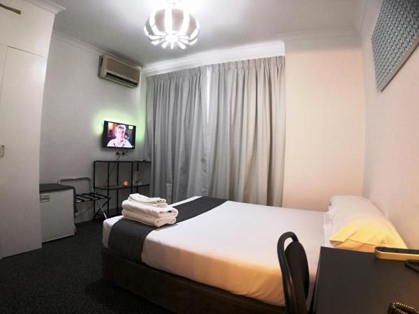 Criterion Hotel Perth : photo 7 de la chambre chambre standard lit queen-size