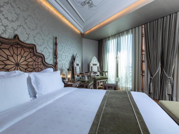 AJWA Sultanahmet - Preferred Hotels LVX Collection : photo 3 de la chambre suite d'angle - vue sur mer