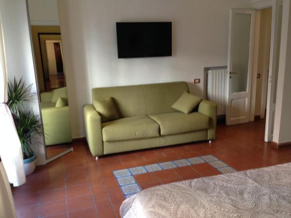 B&B Mini Hotel Incity-close train station and port- : photo 2 de la chambre appartement 1 chambre - bâtiment séparé