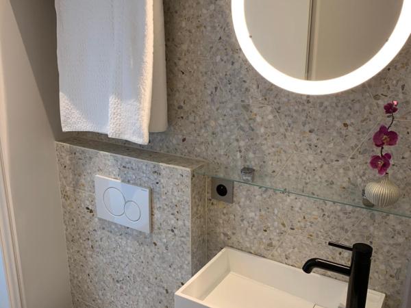 PARIS RIVOLI NOTRE DAME Chambre d'Hôtes Studio Private : photo 9 de la chambre chambre deluxe