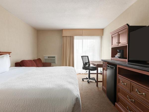 Days Inn by Wyndham London : photo 1 de la chambre chambre lit king-size - non-fumeurs