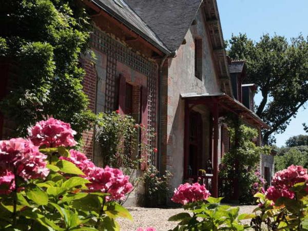Le Petit Manoir de Kériolet : photo 10 de la chambre chambre supérieure double avec vue sur la piscine