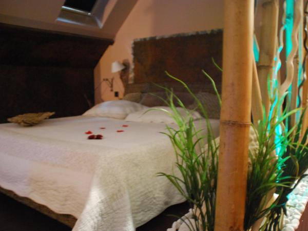 chambres d hotes ,hotel ,Secret d'une Nuit a vicq prės de valenciennes,onnaing,saint saulve avec piscine : photo 3 de la chambre chambre double supérieure