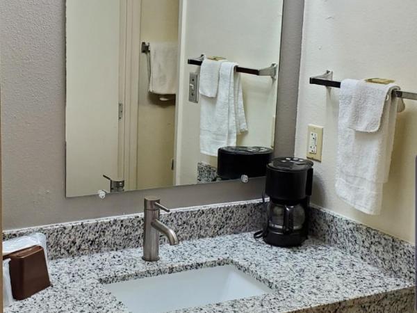 Travelodge by Wyndham Albuquerque West : photo 3 de la chambre chambre lit king-size - non-fumeurs