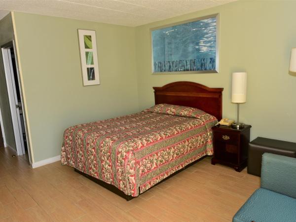 Red Carpet Inn : photo 4 de la chambre chambre lit queen-size 