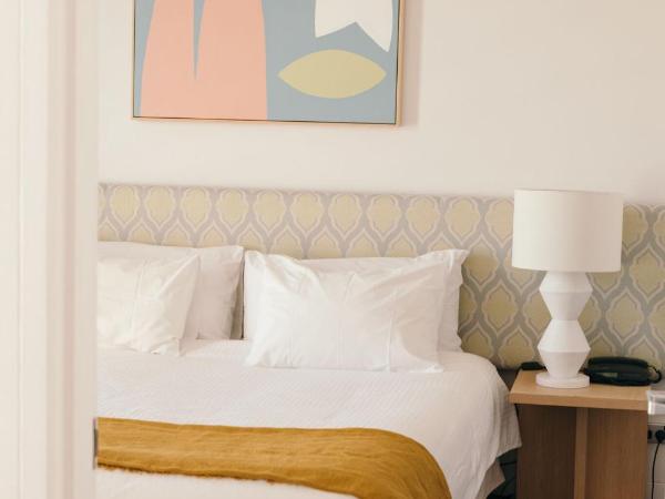 Hotel Ravesis : photo 6 de la chambre suite lit king-size avec terrasse - vue sur plage