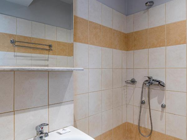 N E P center Hotel Rodos : photo 3 de la chambre chambre double ou lits jumeaux standard avec balcon