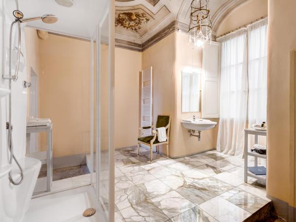 Palazzo D'Oltrarno - Residenza D'Epoca : photo 6 de la chambre suite junior - vue sur jardin