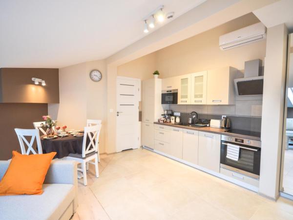 Old Town Vistula Premium Apartments : photo 2 de la chambre two-bedroom apartment - no. 30c