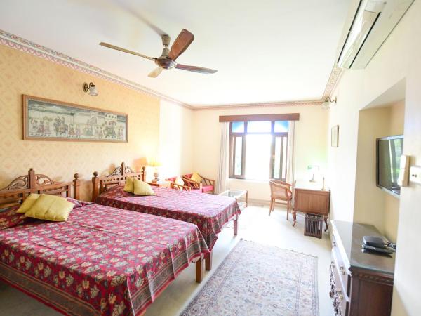 Hotel Meghniwas : photo 8 de la chambre chambre deluxe double ou lits jumeaux