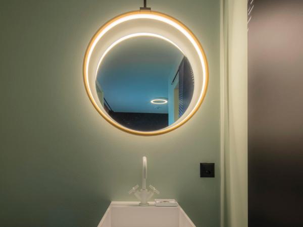 BLOOM Boutique Hotel & Lounge Basel : photo 7 de la chambre chambre simple avec terrasse