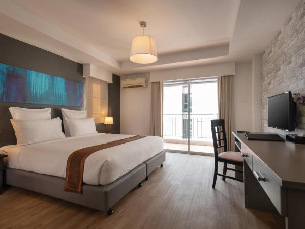 Journeyhub Pattaya Central : photo 3 de la chambre chambre lit king-size deluxe