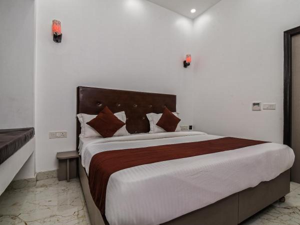 Red inn : photo 5 de la chambre deluxe double room with bath - indian nationals only