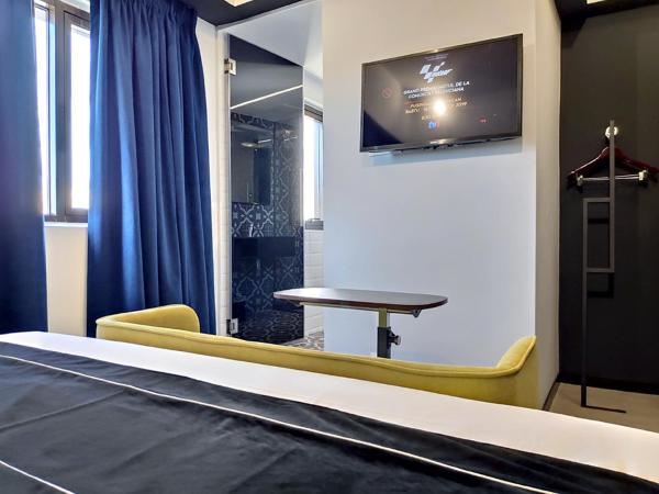 Loop On Leith George Town Penang Hotel : photo 7 de la chambre magenta standard room