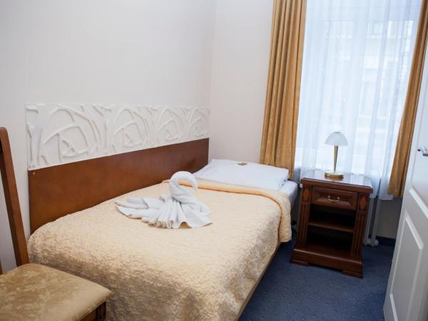 Hotel Baden : photo 3 de la chambre chambre quadruple