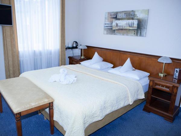 Hotel Baden : photo 8 de la chambre grande chambre double