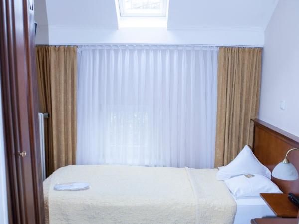 Hotel Baden : photo 3 de la chambre chambre simple avec salle de bains extérieure privative