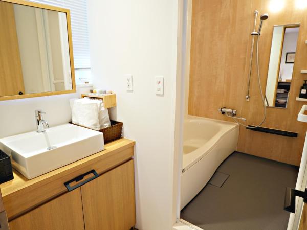 Santiago Guesthouse Hiroshima : photo 6 de la chambre family room with private bathroom-55m²
