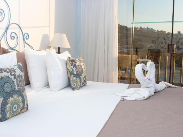 Colonna Park Hotel : photo 5 de la chambre suite principale avec baignoire spa - vue sur mer (2 adultes)
