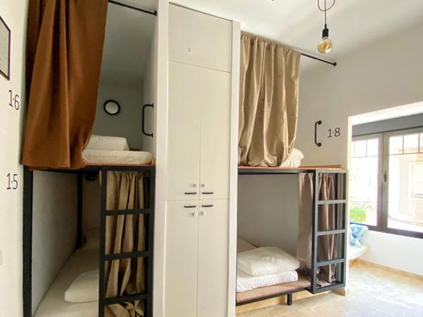 Hostel Numero Trece : photo 4 de la chambre lit dans dortoir mixte de 8 lits