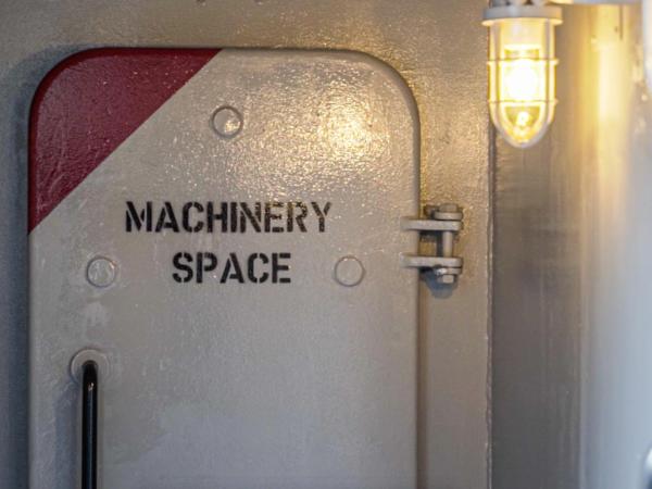 Lightship Amsterdam : photo 1 de la chambre la salle des machines